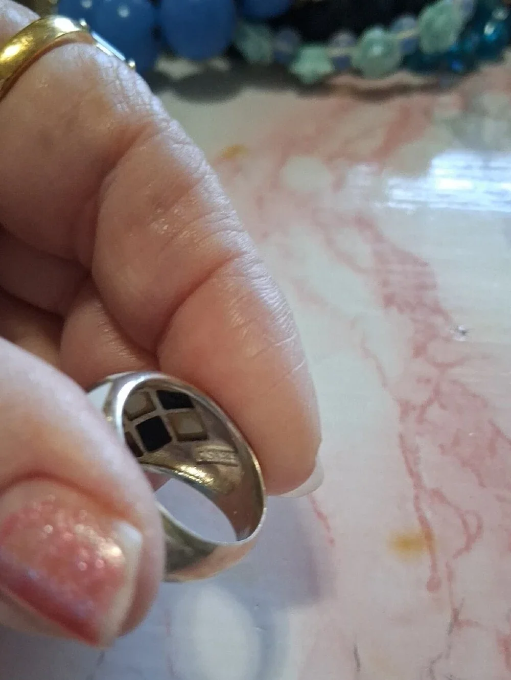 J SX 925 Sterling Silver Black and White Enamel Lattice Dome Ring